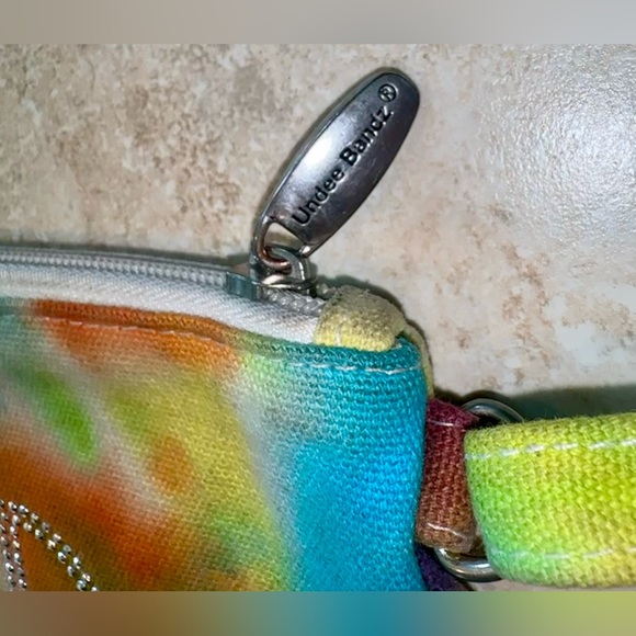 Y2K Undeebandz Tiedye Wristlet - Picture 6 of 7